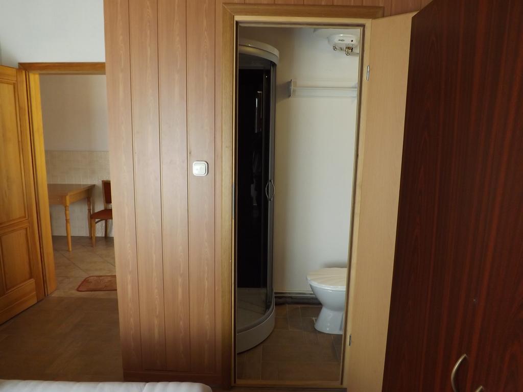 Napos Vendégház Győr Exterior foto