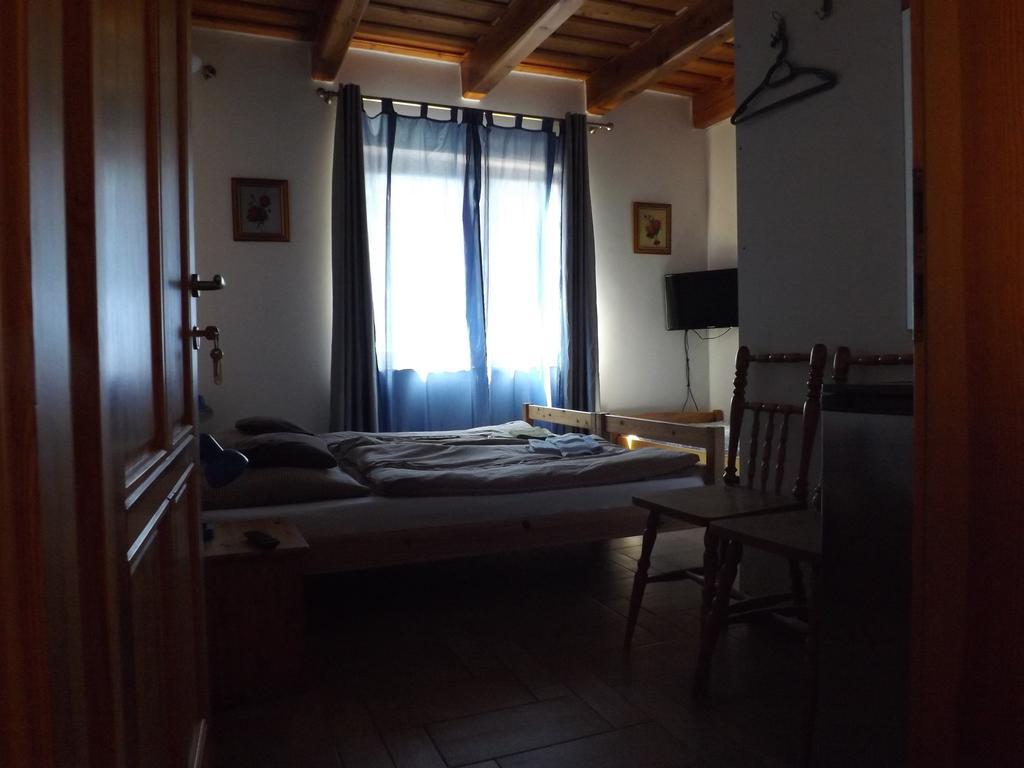 Napos Vendégház Győr Exterior foto